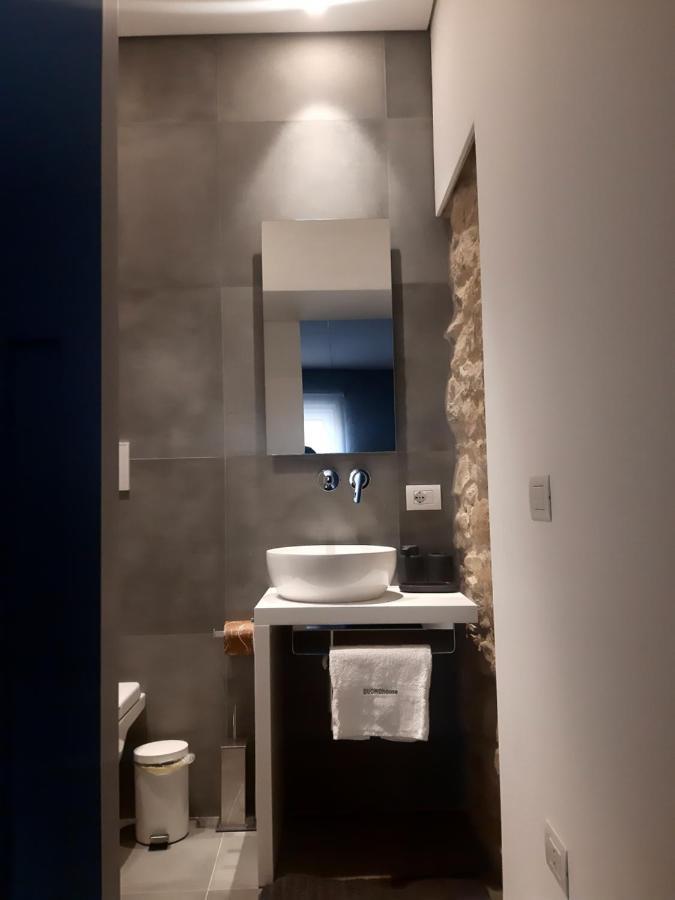 Апартаменты Duomo House Кальтаниссетта Экстерьер фото